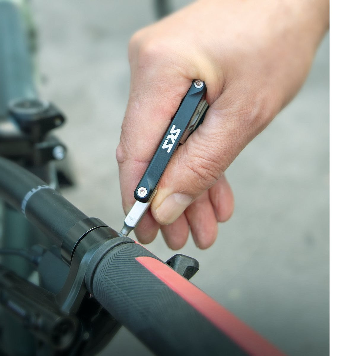 SKS Multi-tool TOM 11 Black
